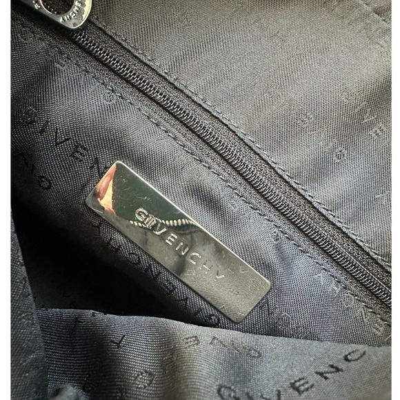 GIVENCHY Black Calfskin Leather Two Pocket Front Women's Boho Shoulder Bag - Picture 2 of 11